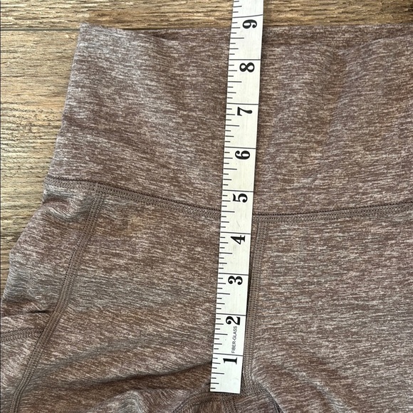 OFFLINE by aerie Women's Size XS The Hugger High Rise Pocket Leggings EUC - Picture 9 of 10